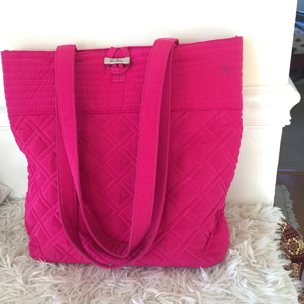 Vera Bradley   Classic Magenta QuiltedTote